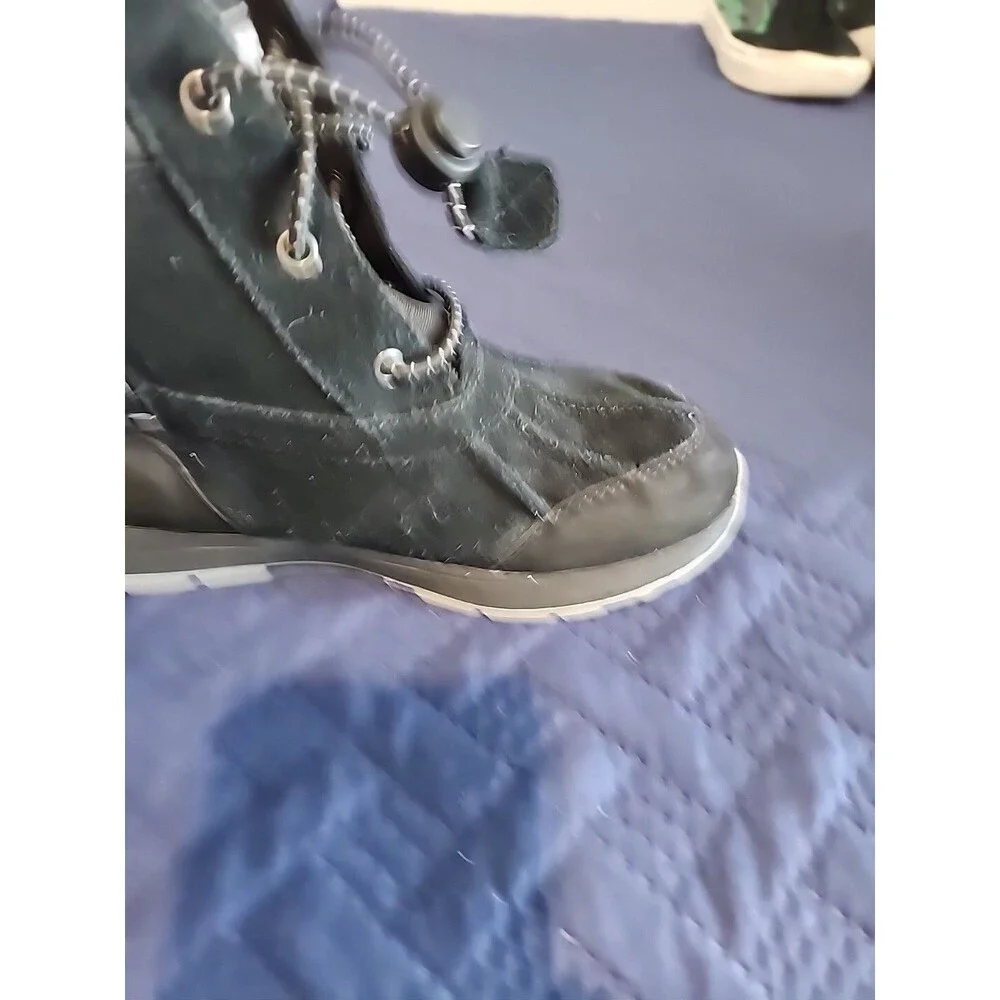 UGG KIDS TURLOCK WP BLACK BOOTS SIZE: 3K STYLE: 1103505K